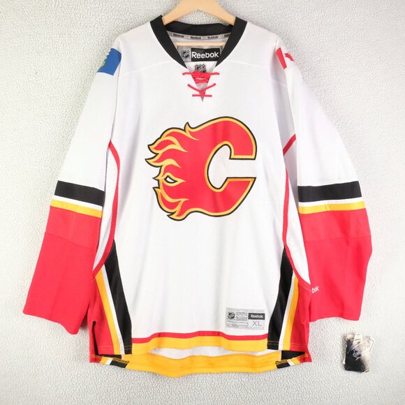 Calgary Flames Jersey Mens Extra Large Reebok Red White NHL Hockey New - Picture 1 of 10